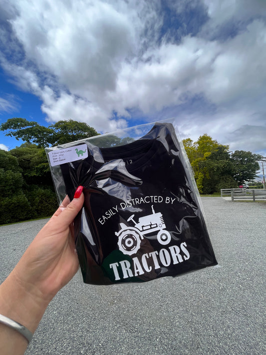 PS DESIGN Easily distracted by tractors T-shirt