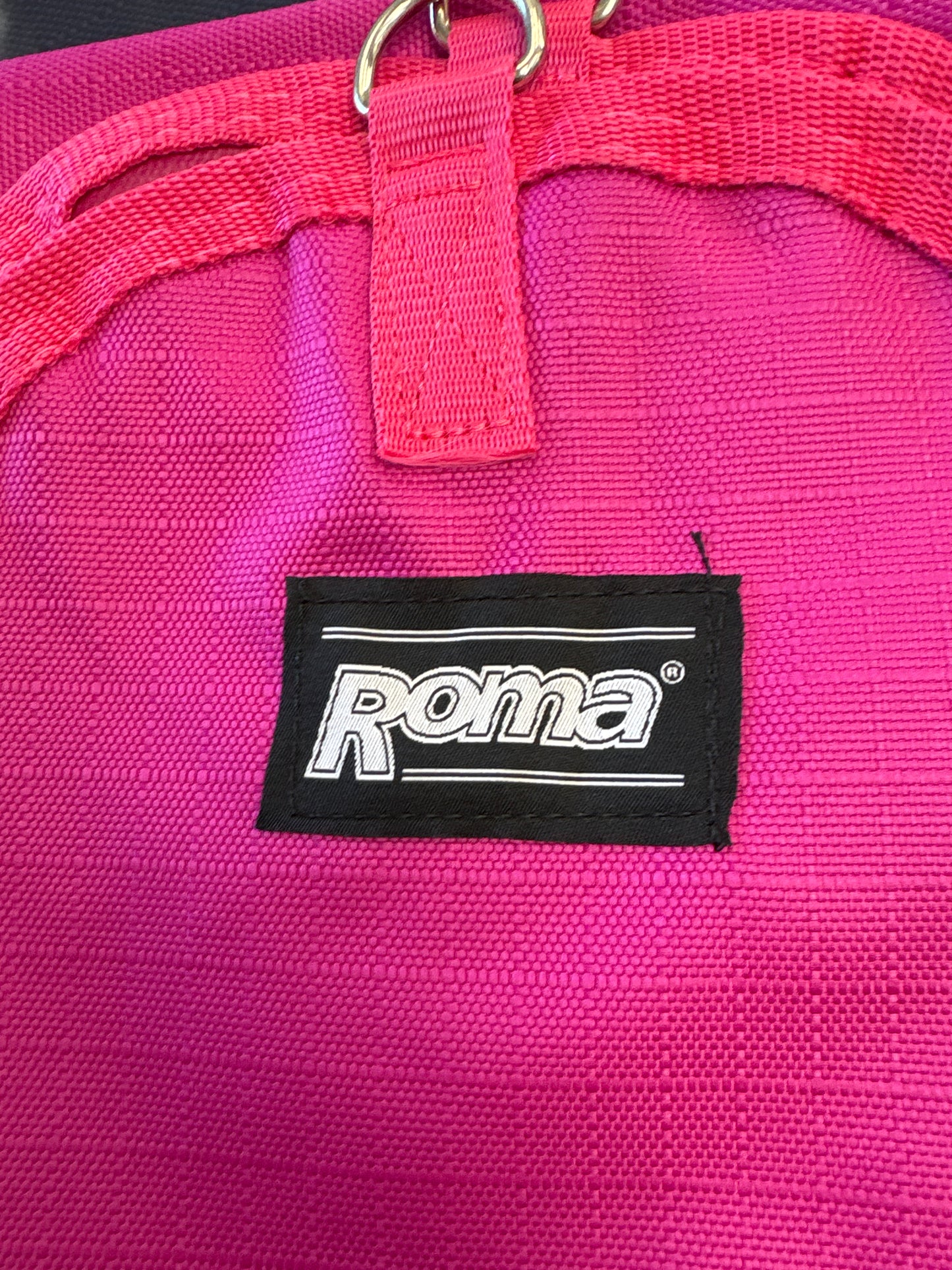 Roma hay bag