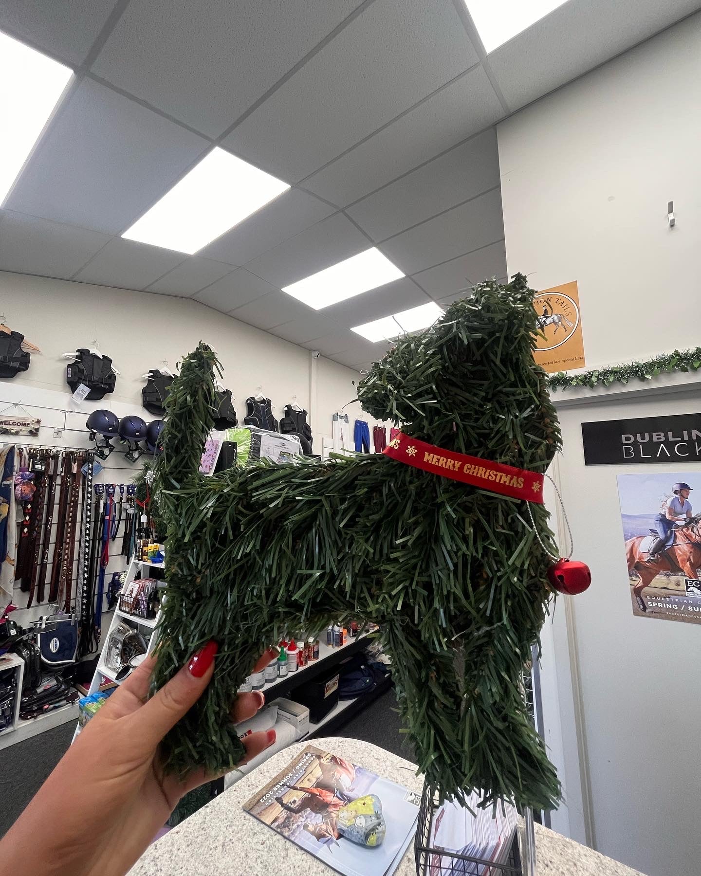 Dog wreath decorations